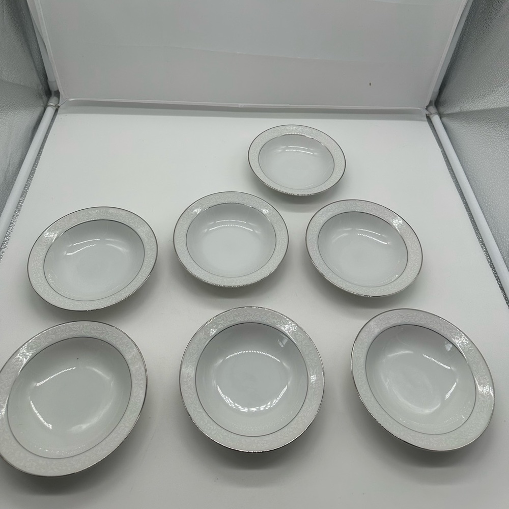 Set of 7 Grace Concerto Rimmed Fruit Dessert Sauce Bowls Bowl